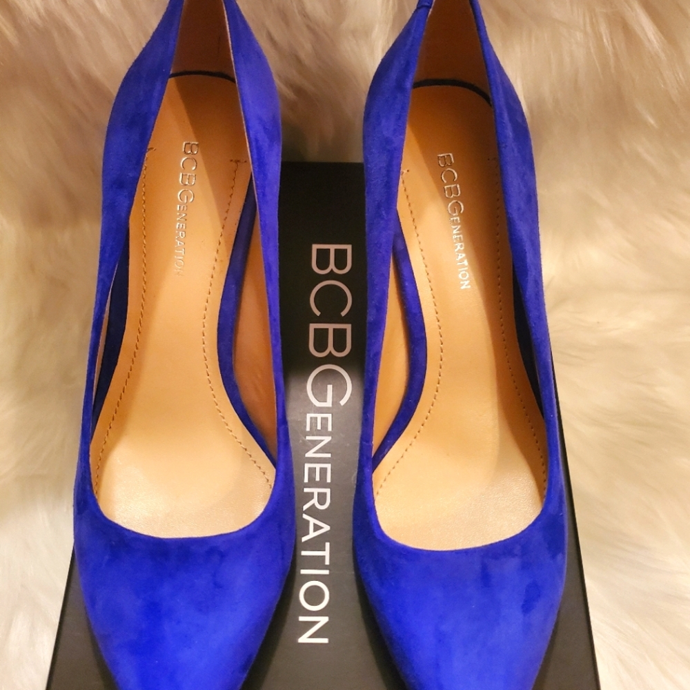 BCBG Dazzling Blue Suede Pumps